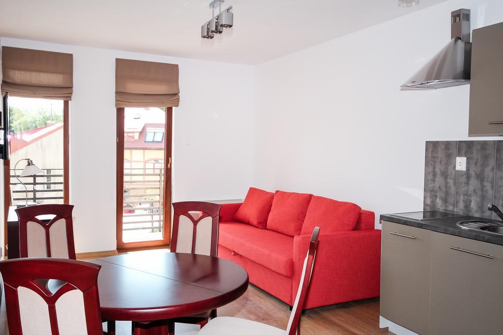 Nowa Apartamenty Криница Морска Екстериор снимка