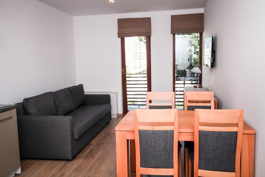 Nowa Apartamenty Криница Морска Екстериор снимка
