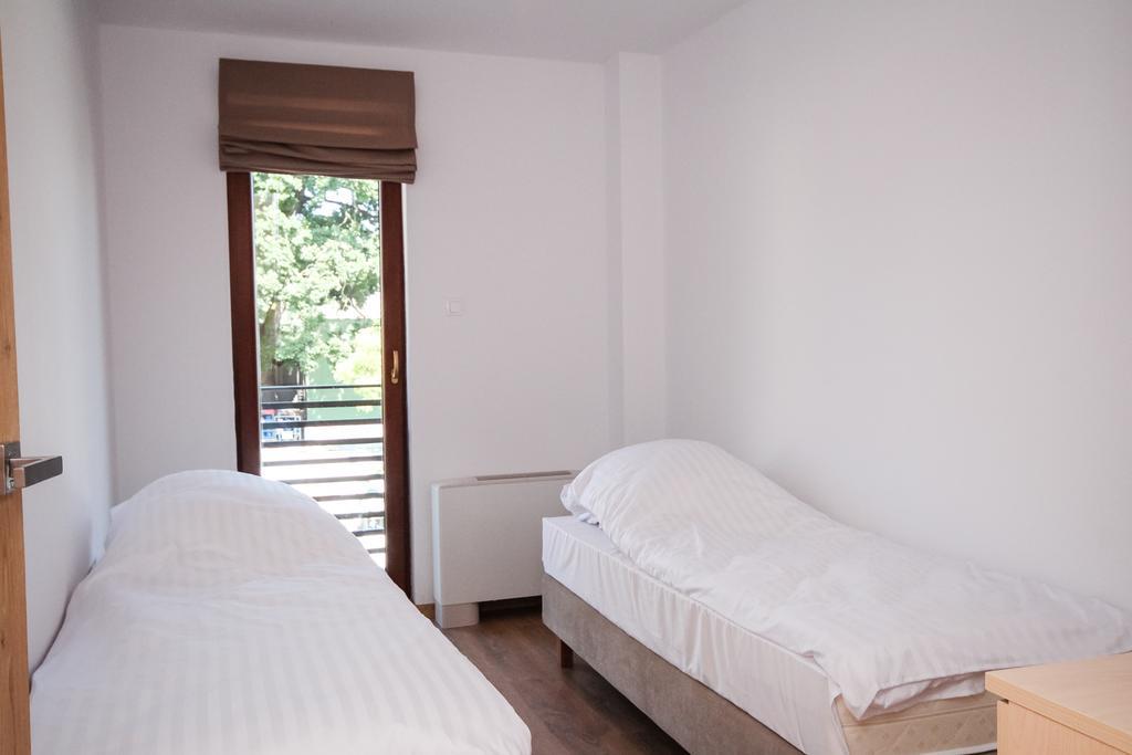 Nowa Apartamenty Криница Морска Екстериор снимка