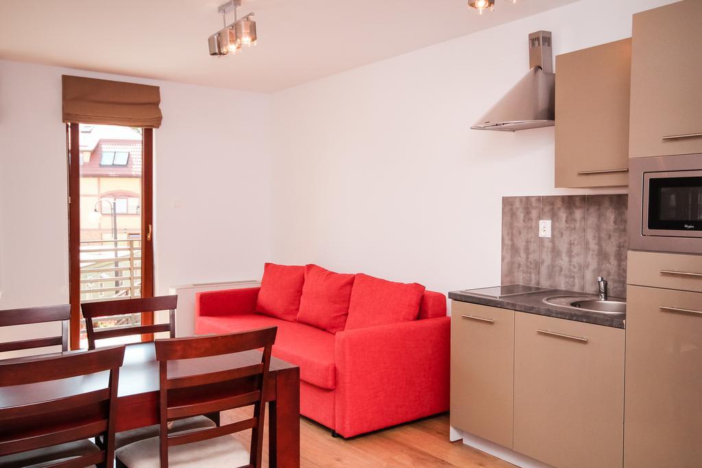 Nowa Apartamenty Криница Морска Екстериор снимка